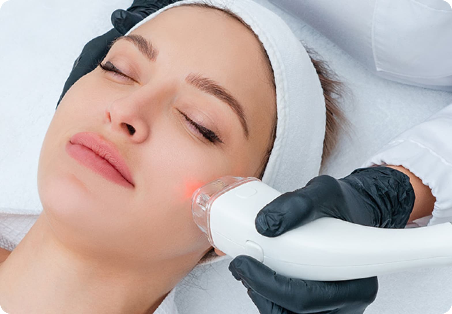 جوانسازی پوست با دستگاه آراف اسکارلت و تحریک کلاژنسازی